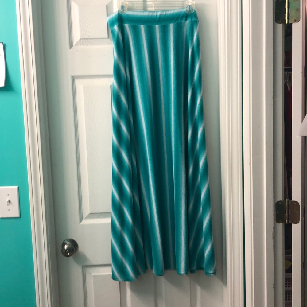 Turquoise & white maxi skirt
